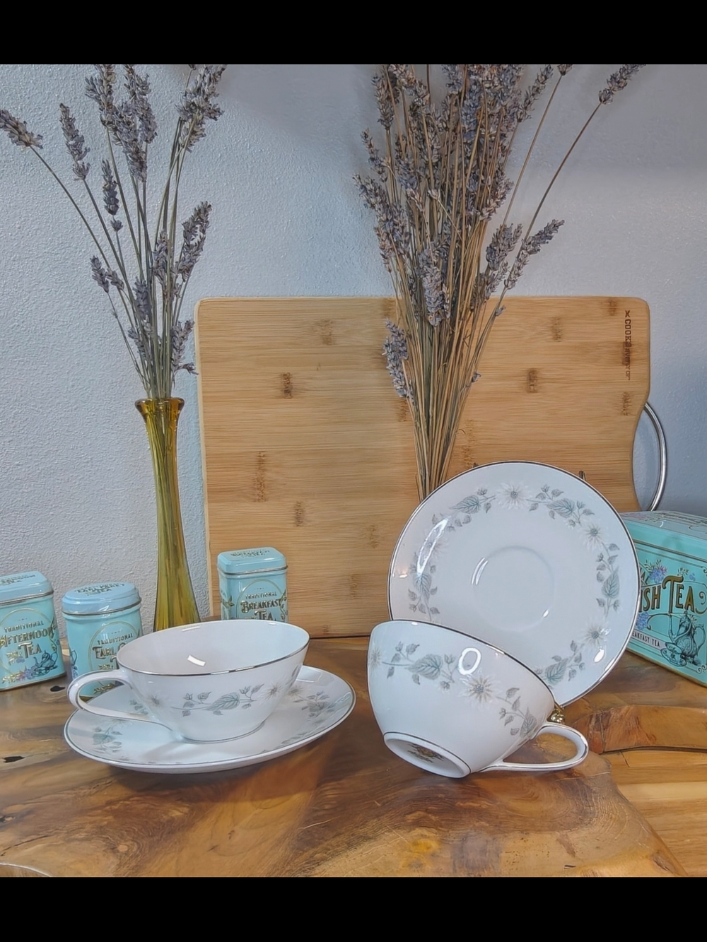 Vintage Noritake China Wellesley Platinum Trim 12 Saucer & 17 Cup set